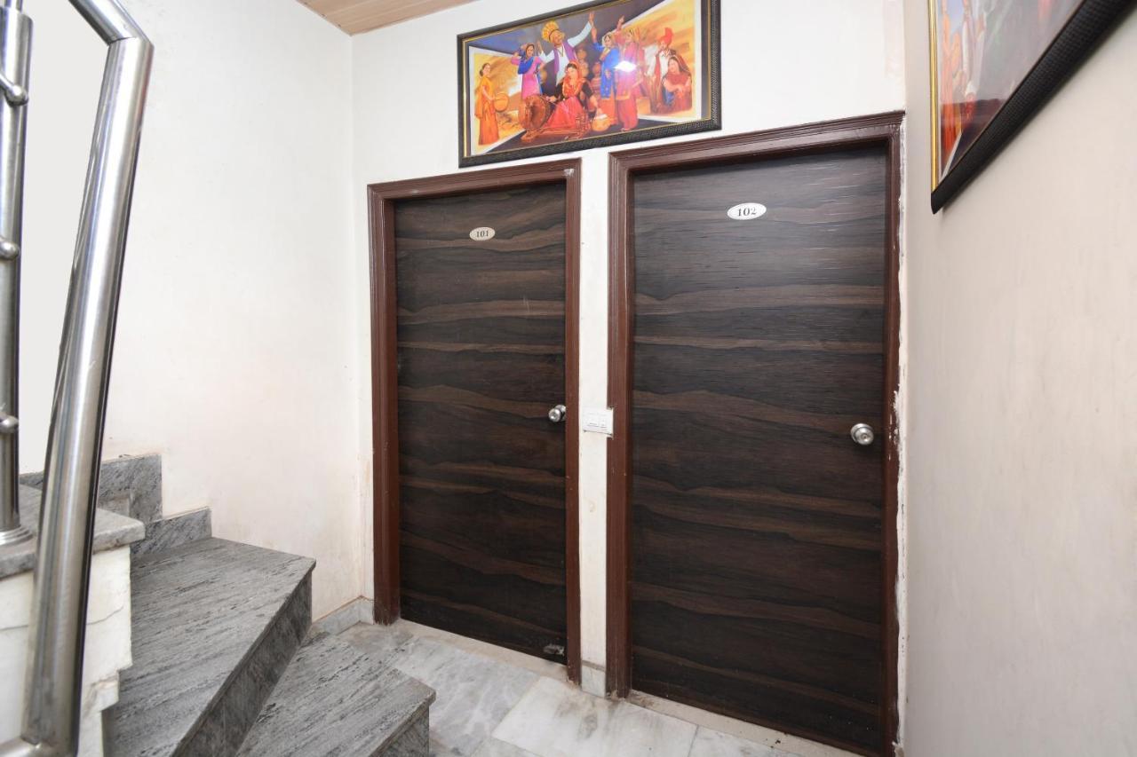 Oyo 29409 Hotel Best Sleep Inn Jalandhar Exterior foto